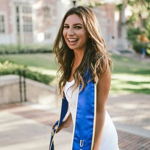 Meet your Posher, Alexis